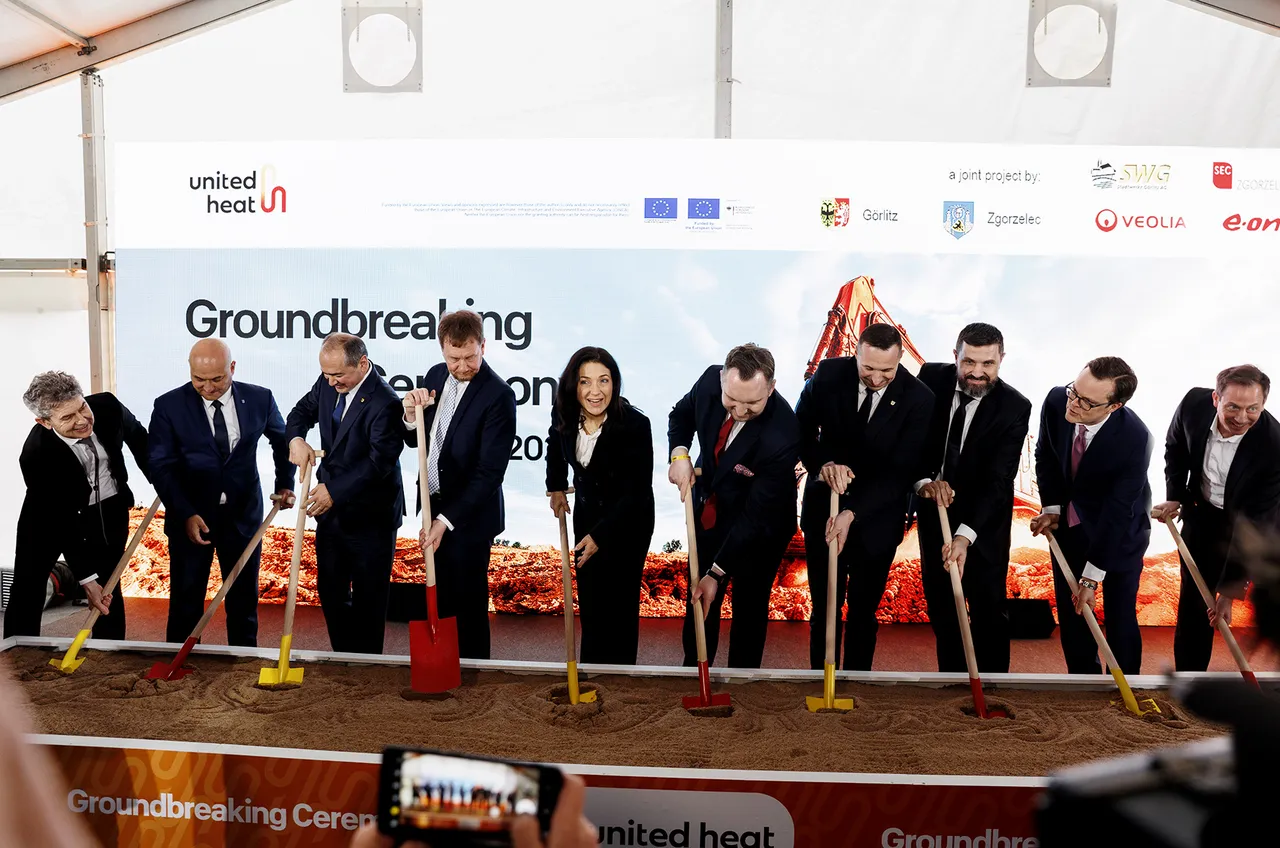 Symbolischer Spatenstich für das deutsch-polnische Fernwärmeprojekt „United Heat“ in Görlitz/Zgorzelec.