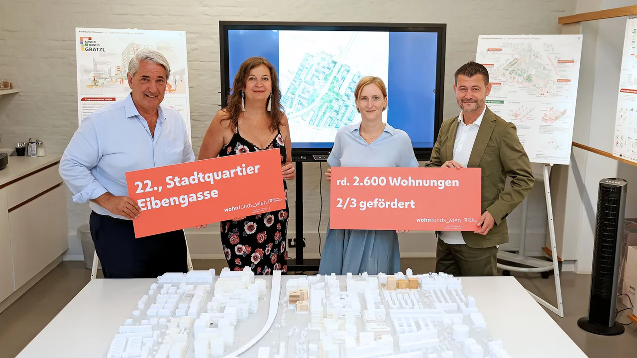 Bezirksvorsteher Ernst Nevrivy, Planungsstadträtin Ulli Sima, Wohnbaustadträtin Elke Hanel-Torsch und Gregor Puscher, Geschäftsführer wohnfonds_wien.