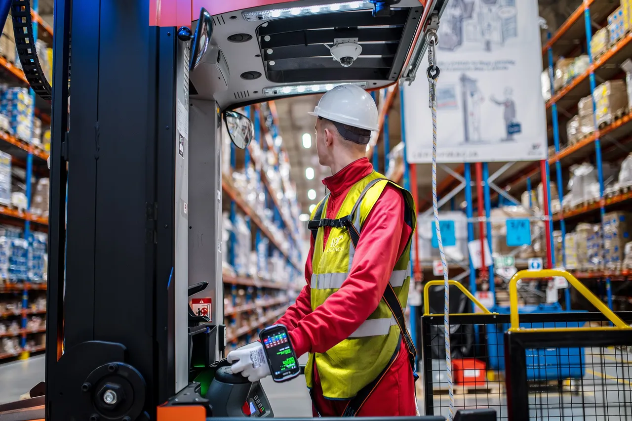 Kontraktlogistiker schafft 300 Arbeitsplätze im Wirtschaftsraum Aachen