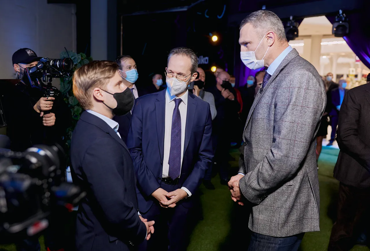 Vassili-Tolstunov. Gernot-Pfandler, Vitali-Klitschko