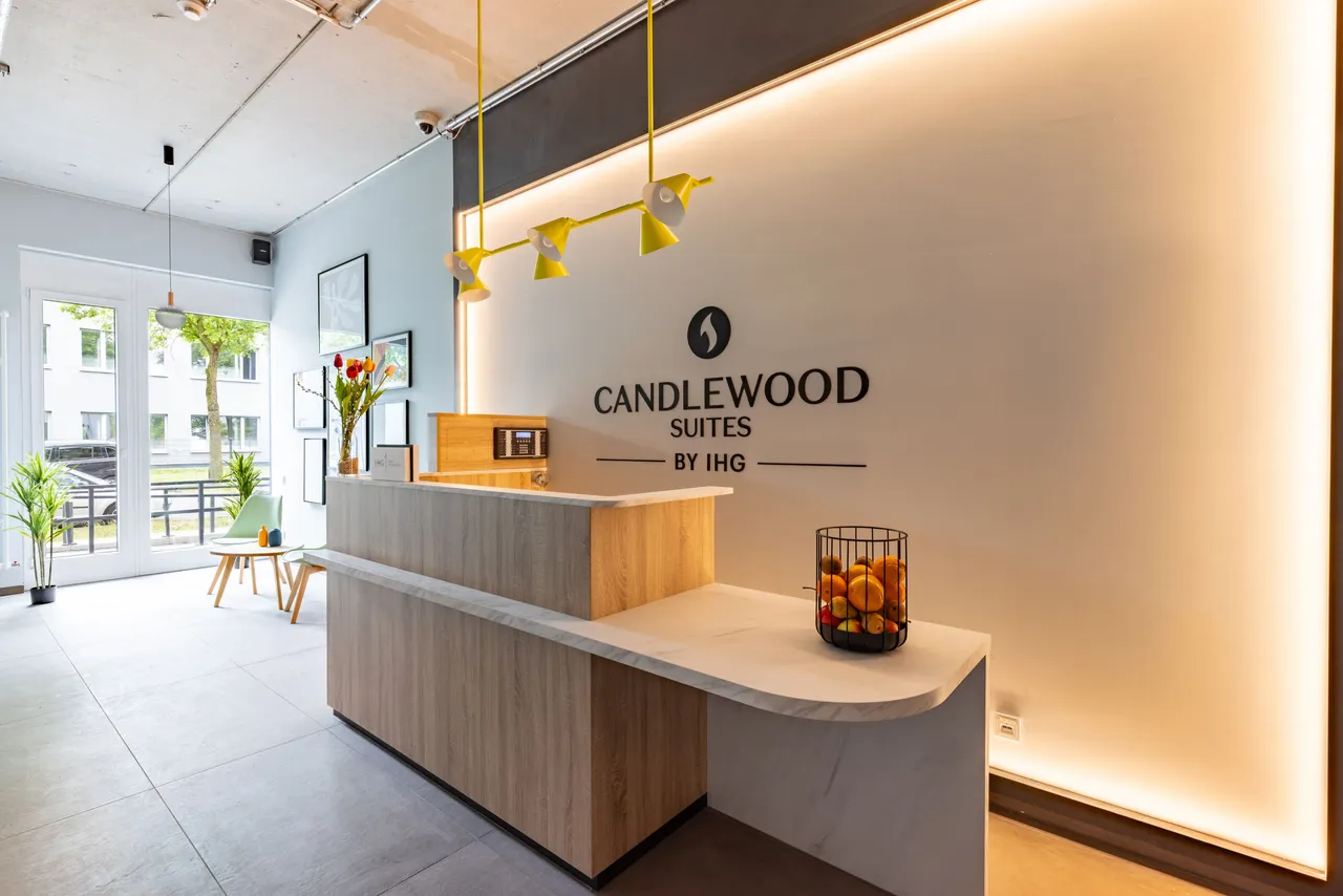 NOVUM Hospitality und IHG Hotels & Resorts eröffnen “Candlewood Suites Berlin Airport”