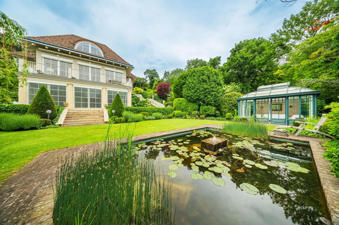 OTTO Immobilien vermarktet exklusive Villa in Perchtoldsdorf