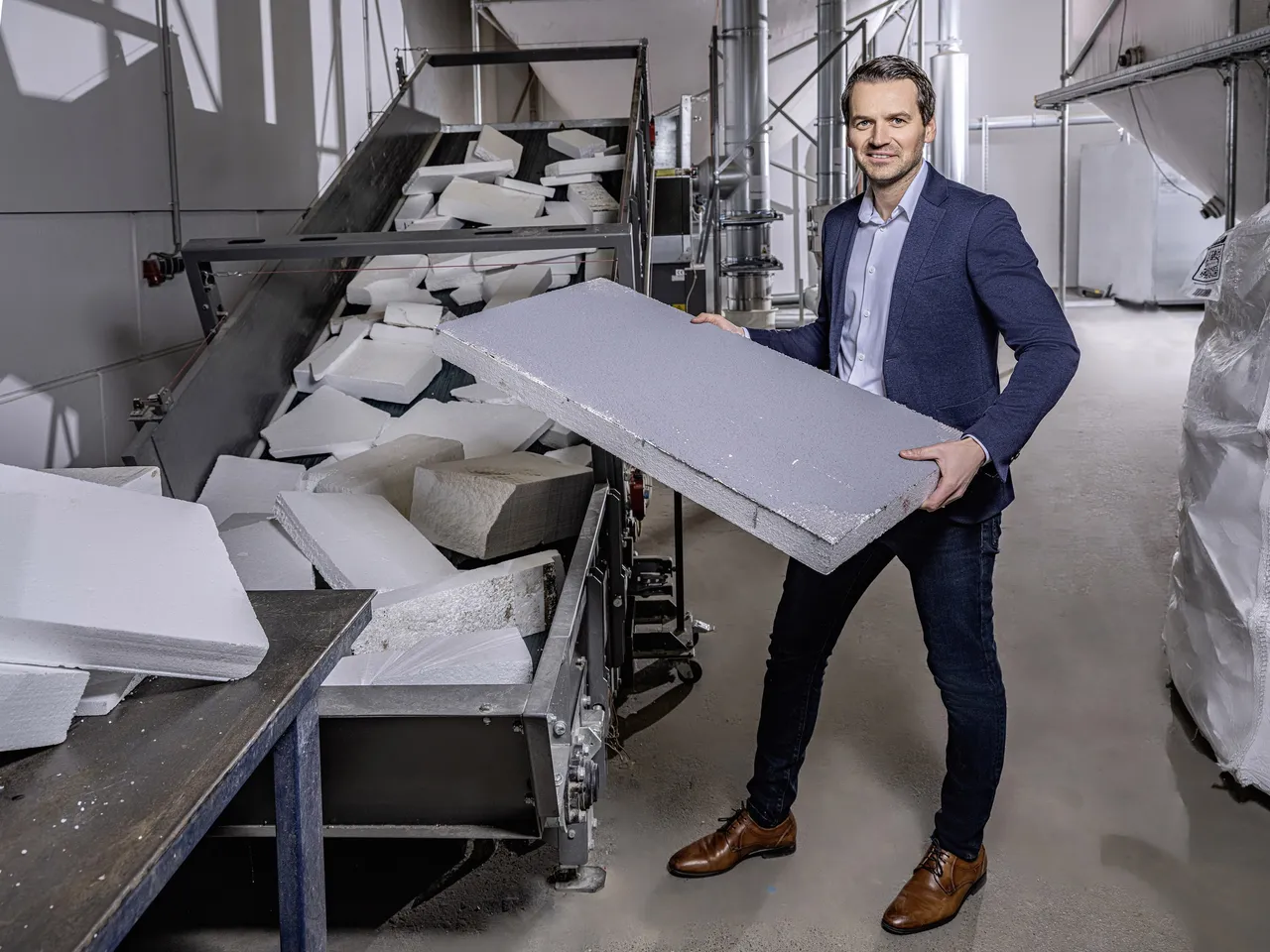 Austrotherm bringt Recyclinganlage für EPS- und XPS- Dämmstoffe in den Vollbetrieb