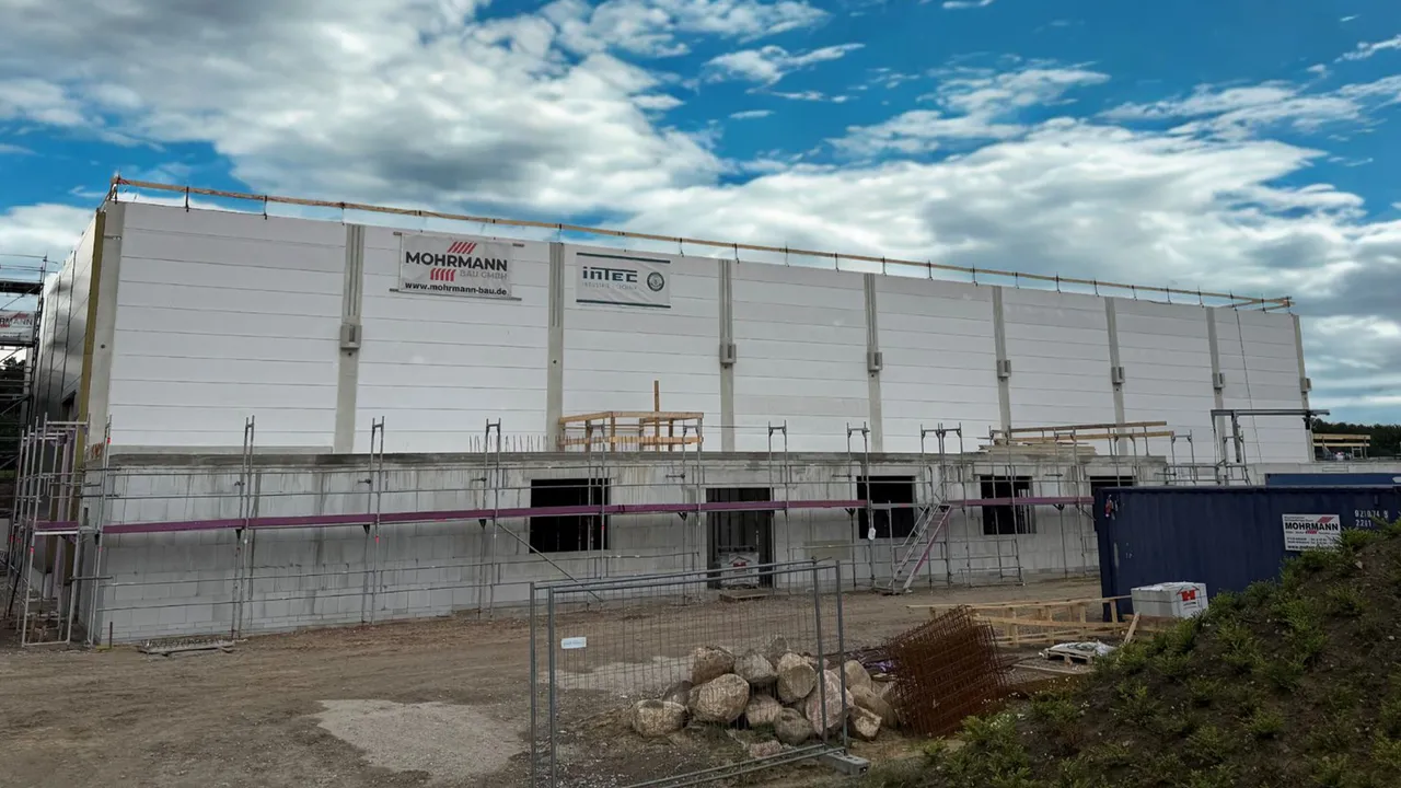 CoRE Solutions schließt Build-and-Lease-Vertrag mit INTEC für neue Niederlassung