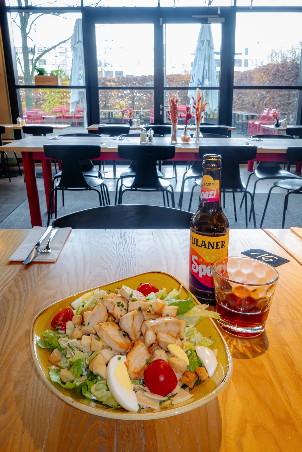 Inklusion meets Arbeitskultur: Inklusives Restaurant in München denkt Mittagspause neu
