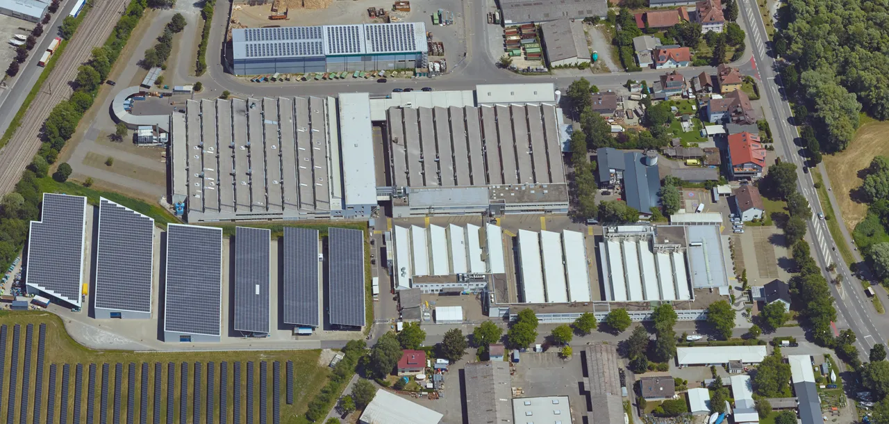 Die Logivest GmbH hat in Radolfzell das über 35.000 Quadratmeter große Grundstück der BCS Automotive Interface Solutions vermittelt