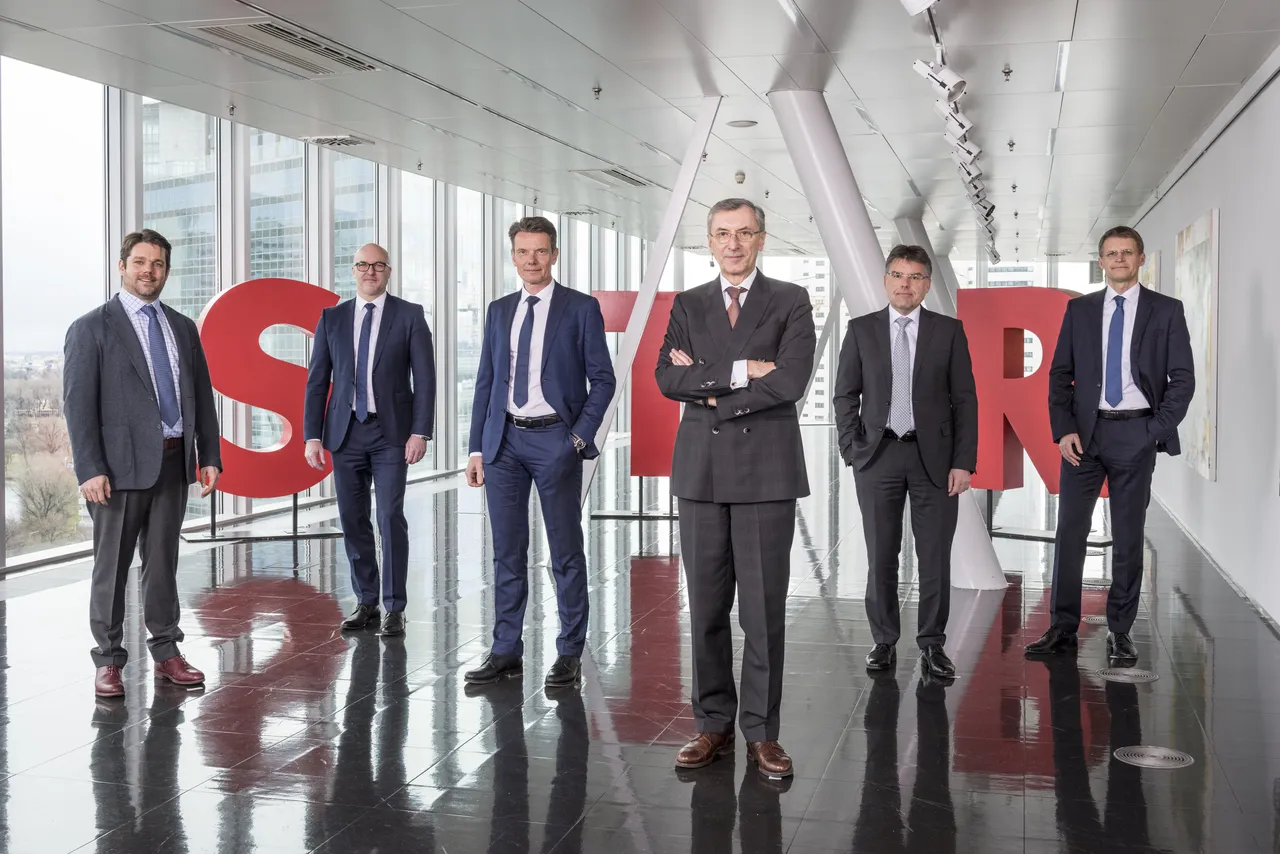 Gruppenfoto_Vorstaende