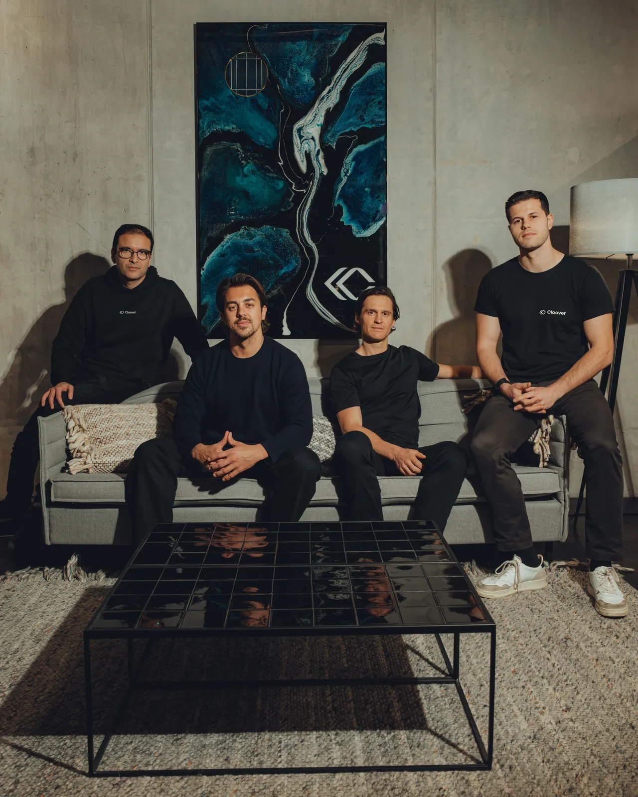 Vivek Jain, Jodok Betschar, Peder Broms und Valentin Gönczy bilden das Führungsteam von Cloover