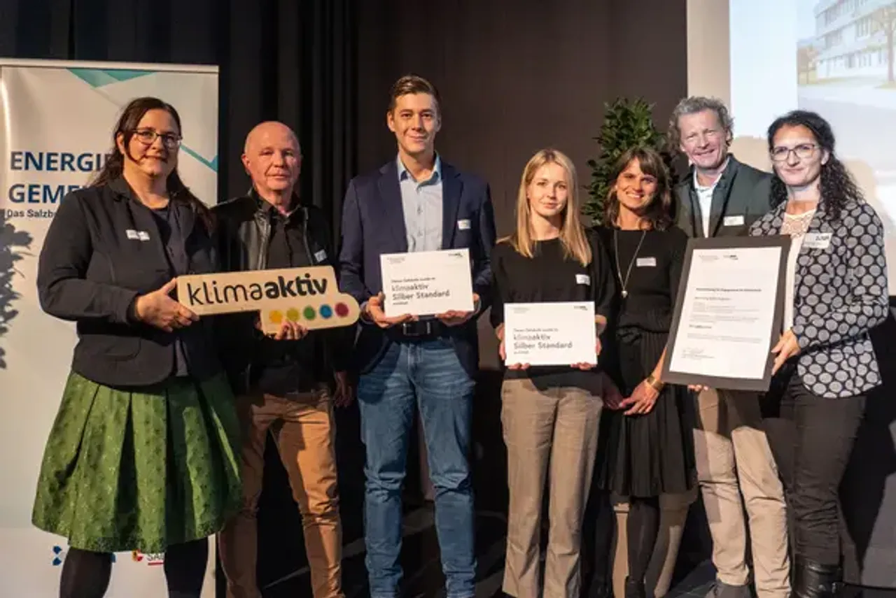 Katharina Kowalski (BMWET), Johannes Schmidlechner (BIG), Nicola Subic (BIG), Basia Gabor (Strobl), Barbara Lindenthaler (Strobl Architekten ZT GmbH), Michael Strobl (Strobl Architekten ZT GmbH) und Margit Radermacher (SIR)