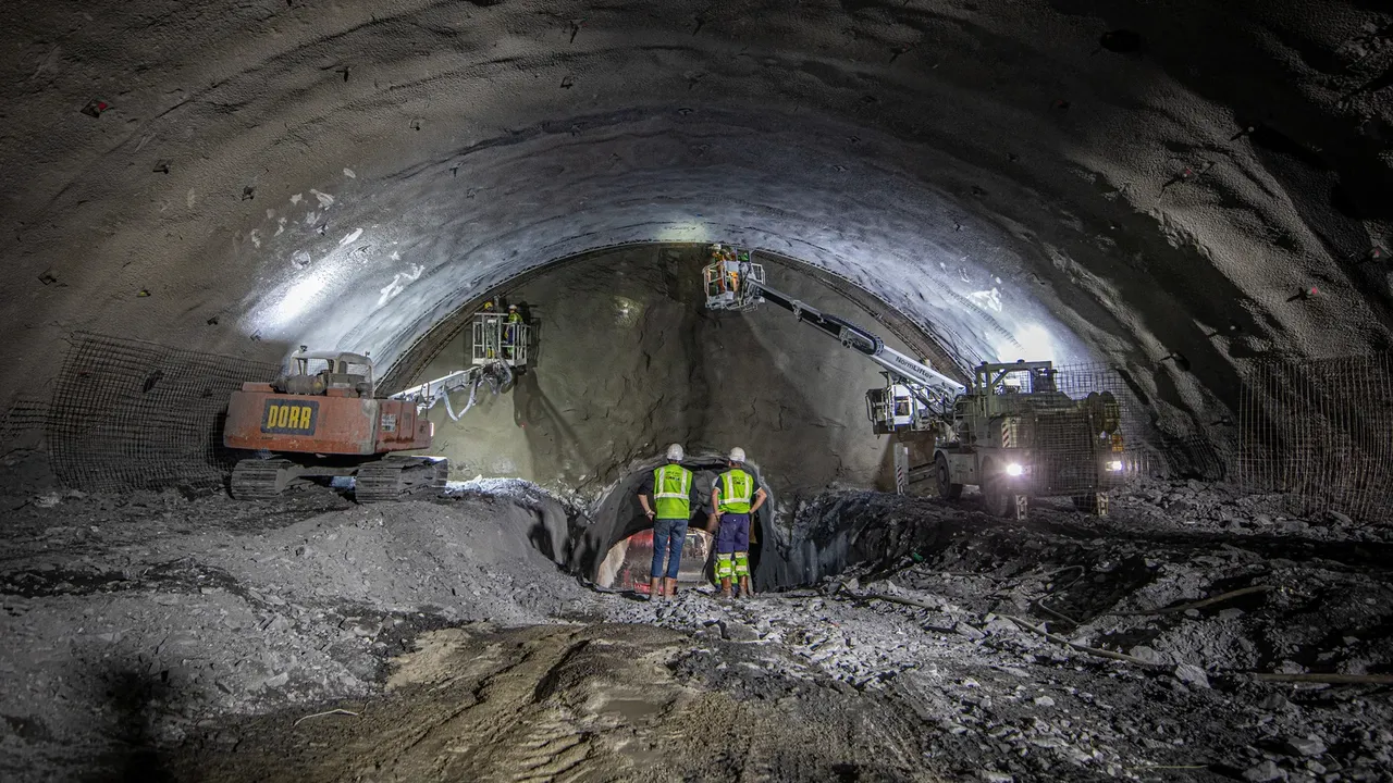 Historischer Moment am Brenner Basistunnel: Haupttunnelröhren erfolgreich verbunden