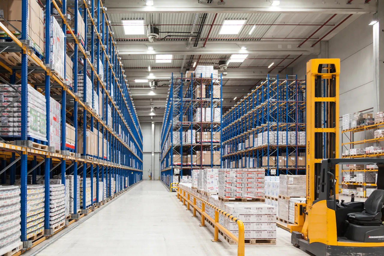 Die Logivest GmbH vermittelte in Ehrenkirchen, im Raum Freiburg, über 4.000 Quadratmeter Lager- und Büroflächen