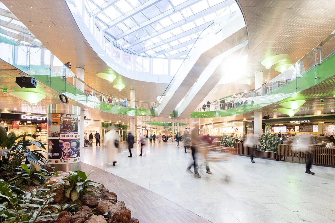 SES Shoppartner-Zufriedenheitsanalyse 2025