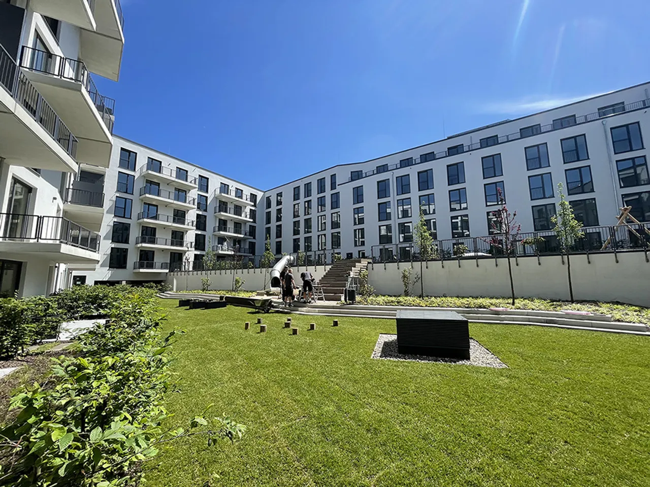 Bahrenfelder Carré in Hamburg fertiggestellt – Erste Mieter ziehen ein