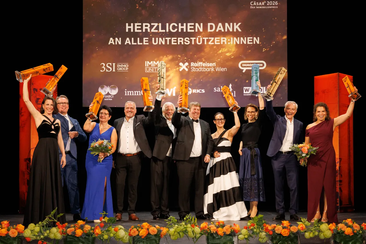 v. l. n. r.: Anna Geher, Richard Buxbaum, Sandra Bauernfeind, Markus Ruppitsch in Vertretung von Wilfried Hefel, Reinhard Einwaller, Michael Ehlmaier, Stefanie Rida-Tupy, Dominique Moy-Wagner in Vertretung von Viktor Wagner, Michael Pech, Nadja Hafez-Hofmair