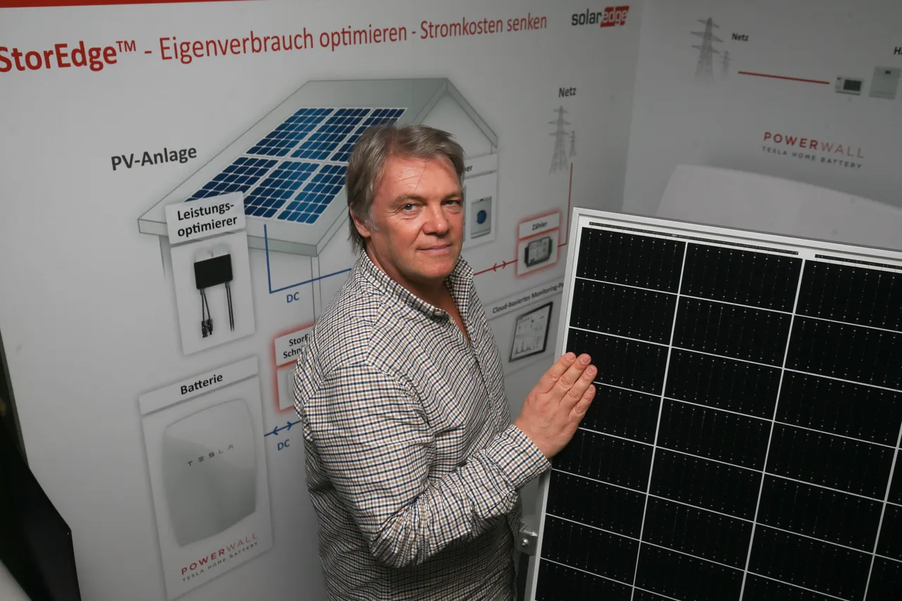 Hansesun Andreas Mueller