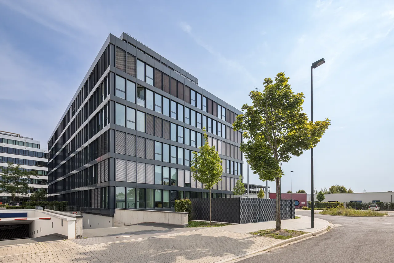 HIH Invest erwirbt Büroneubau TONIQ1