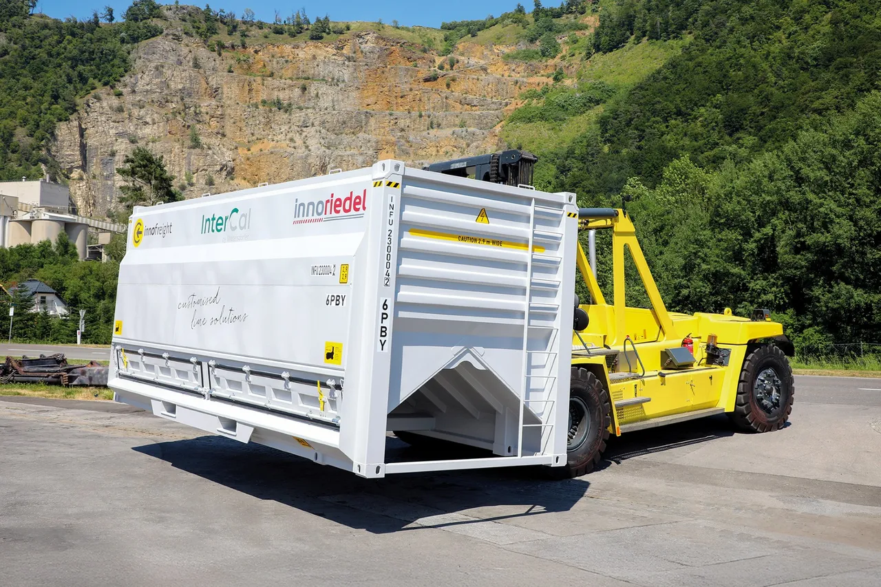 InterCal liefert CO₂-frei von Peggau in die Slowakei