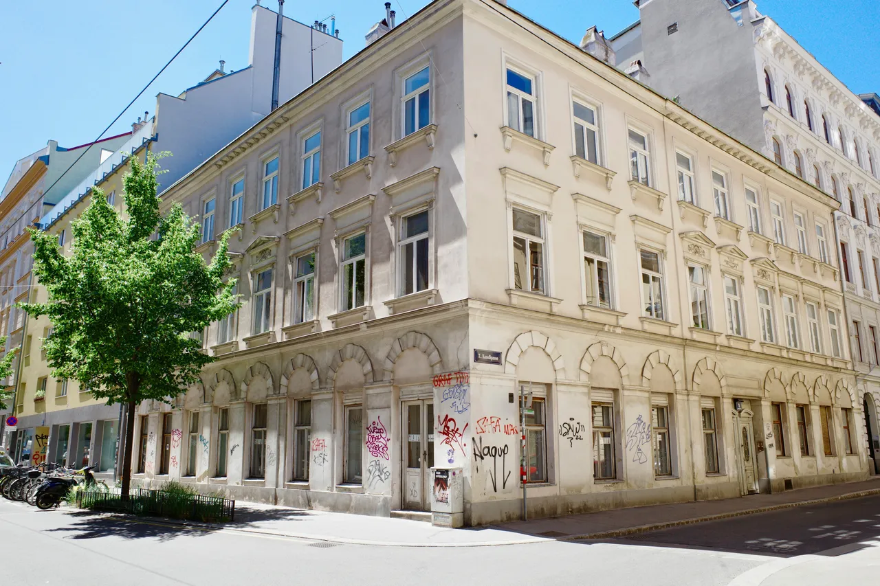 Kandlgasse 1