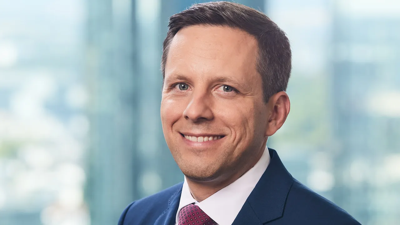 Schroder Real Estate verlängert Mietvertrag mit Hornbach in Berlin
