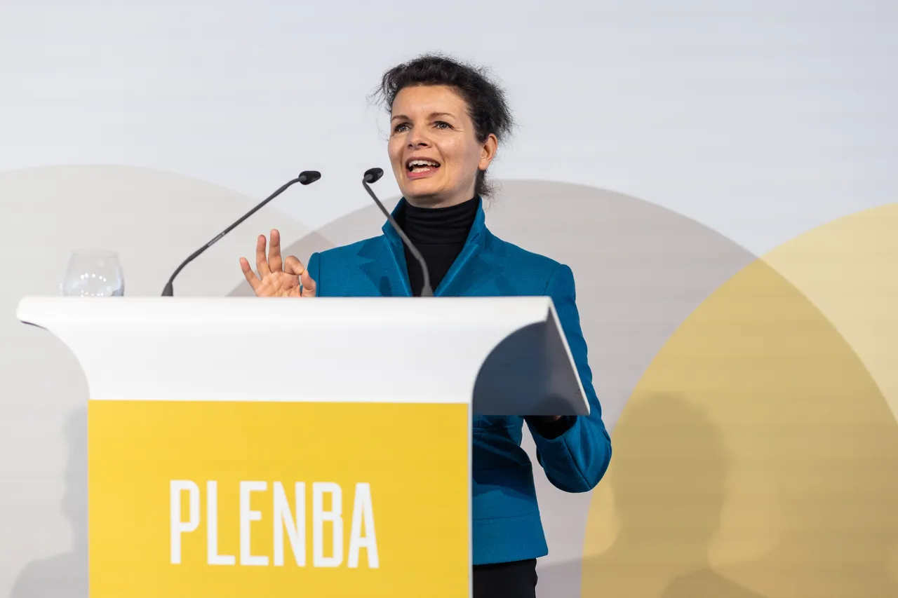 Rueckerconsult veranstaltet ersten Plenba Kongress