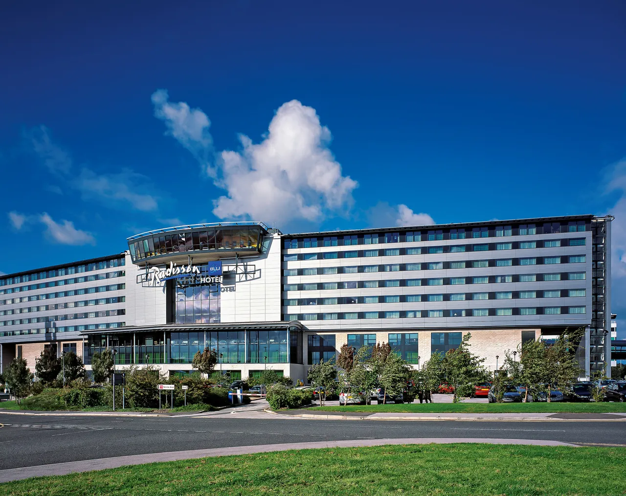 Union Investment verlängert Mietvertrag mit Radisson Hotel Group am Flughafen Manchester