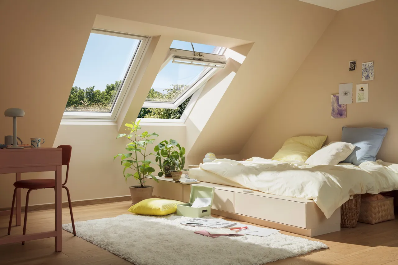 VELUX Schwingfenster 230 Volt jetzt mit Direktanschluss ohne zusätzliches Interface