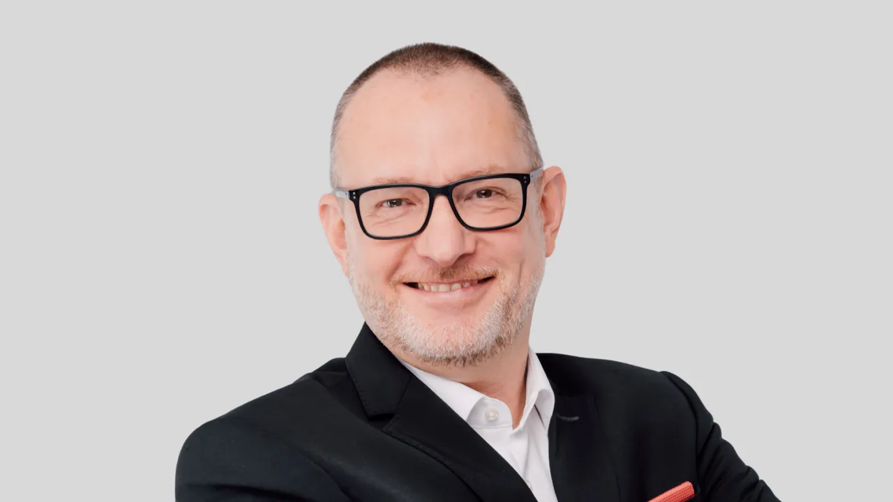 STRATEGIS gewinnt Roland D. Schleider als Head of Business Development