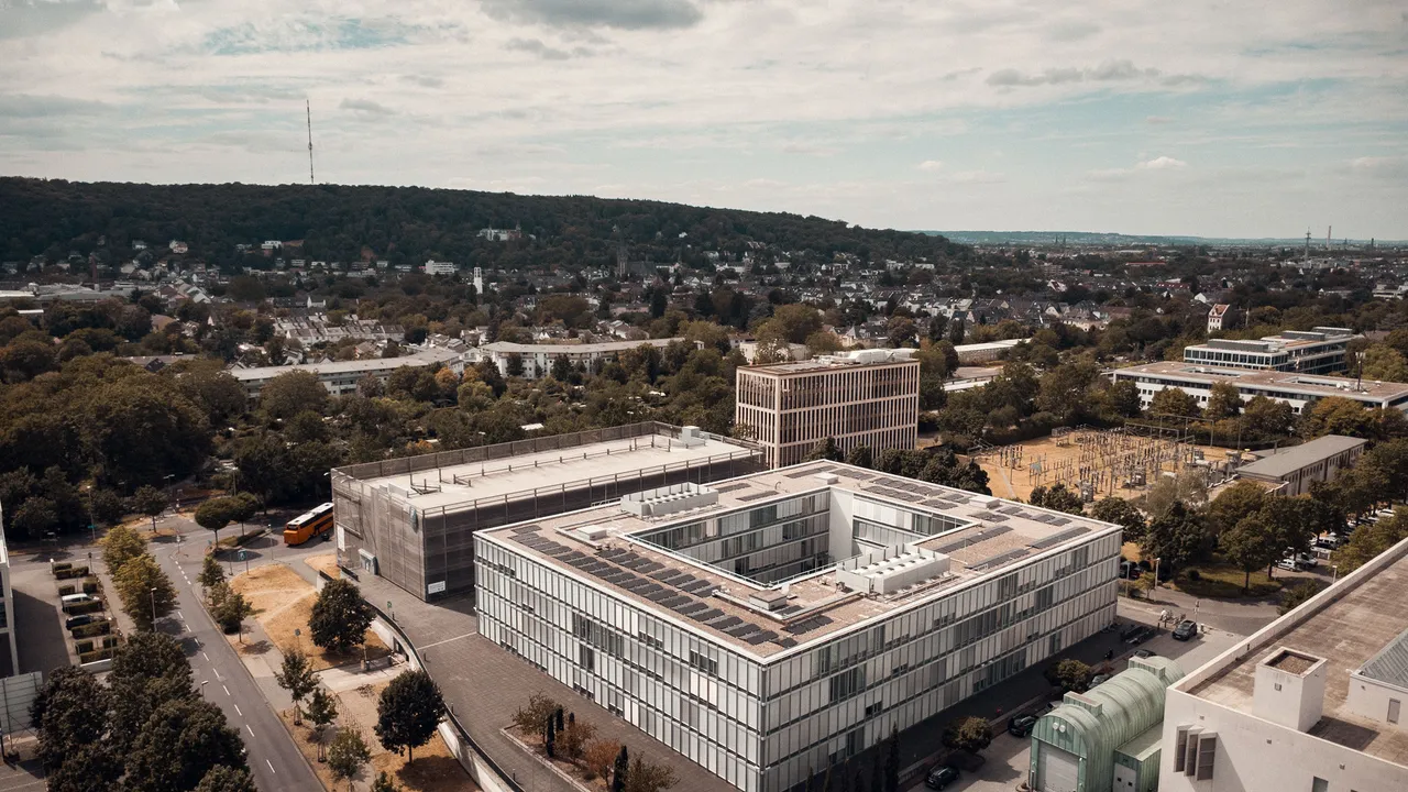Neue Solation PV-Anlage für mehrere Mieter in Bonn