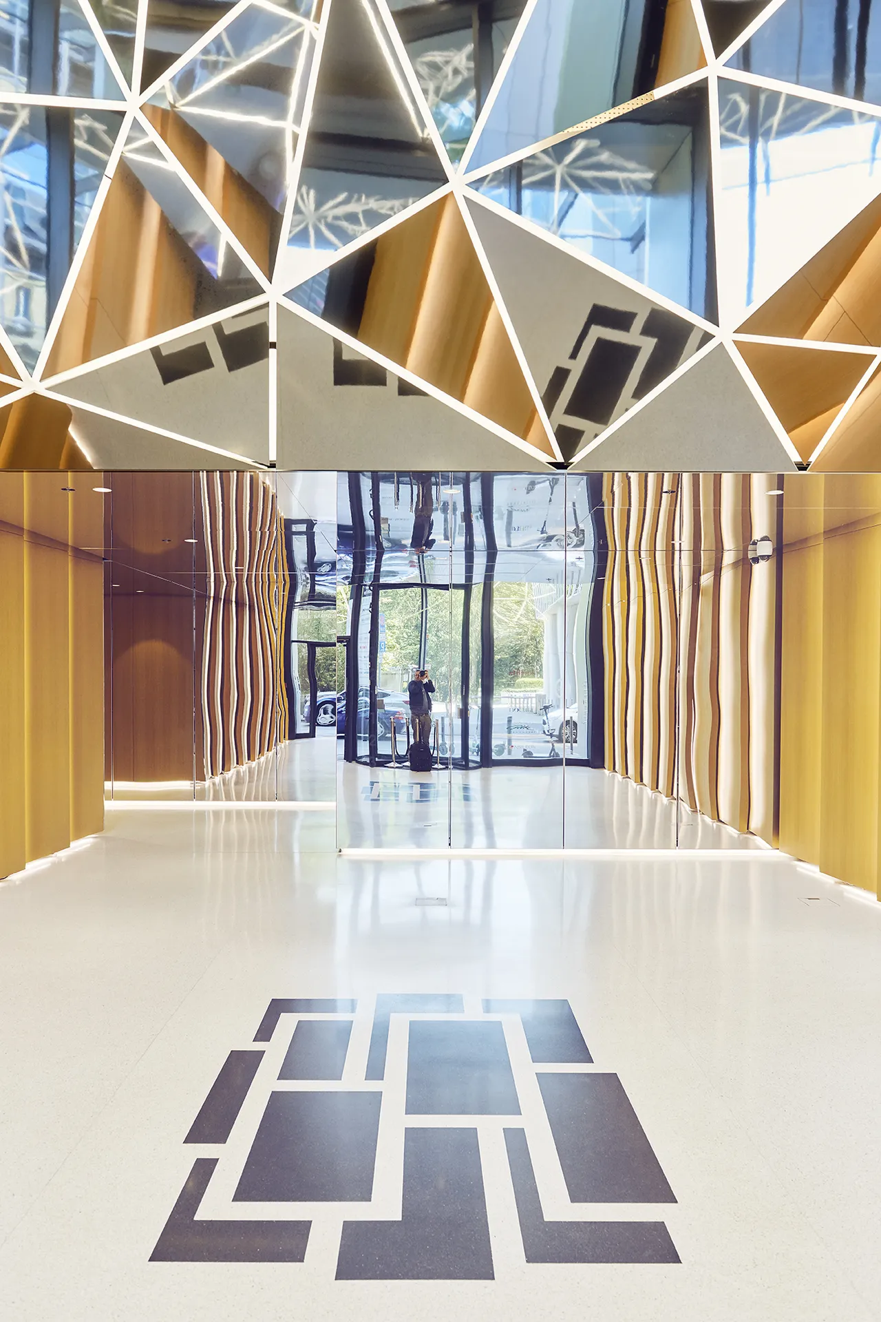 Frankfurt: Vollvermietung