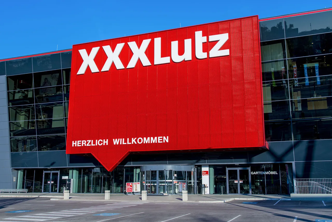 XXXLutz übernimmt die Porta-Gruppe