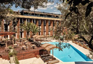 JP Immobilien verkauft Bikini Island & Mountain Port de Sóller an Amundi