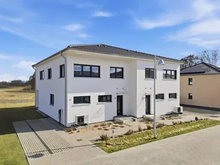 First Home Wohnbau bietet 14 Doppelhaushälften in Beelitz speziell für Kapitalanleger