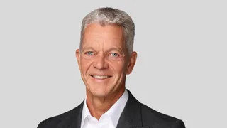 KINGSTONE und ADVENTRA gründen Plattform für Infrastruktur-Investments