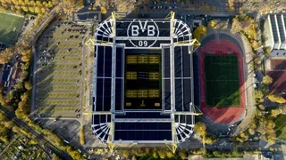 Weltgrößte Solaranlage auf Stadiondach bringt erste Erfolge für Borussia Dortmund