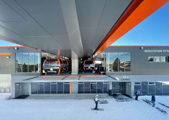 Hoyer sorgt für Brandschutz der 10er-Gondelbahn am Kreischberg