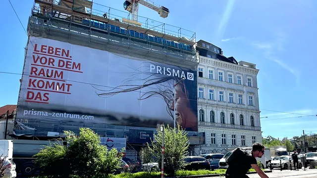 Gleichenfeier für neuen Bürostandort in revitalisiertem Gründerzeithaus