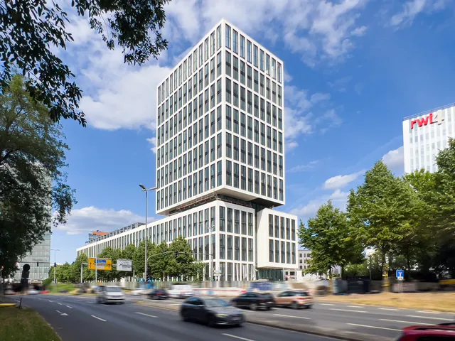 Düsseldorf: PANDION übergibt 97 Wohnungen und Kita an Family Office
