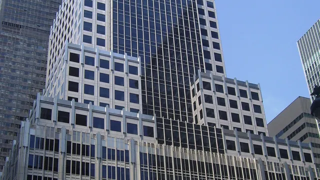 Munich Re erwirbt 320 Park Ave