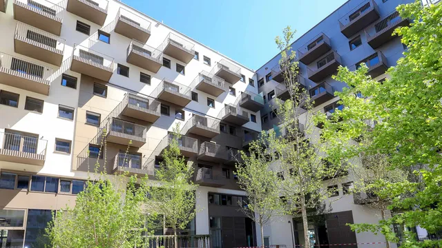 Green Cube feiert Schlüsselübergabe an Habyt