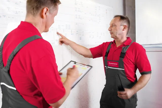 Dussmann stellt seine Dienstleistungen mit neuer Sparten-Struktur um