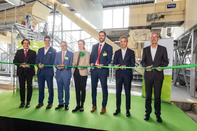 Österreichs erstes Gips-Recyclingwerk eröffnet in Stockerau