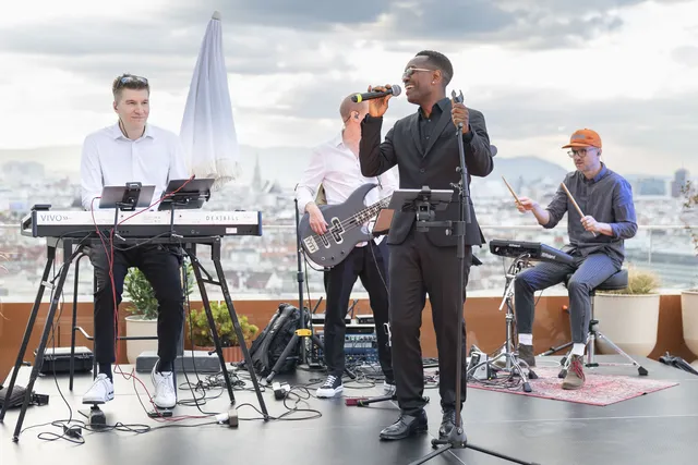 willhaben lud zur traditionellen Immobilien Summernight