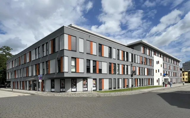 ML Real AG erhöht Grundkapital und erwirbt Behördenstandort in Frankfurt