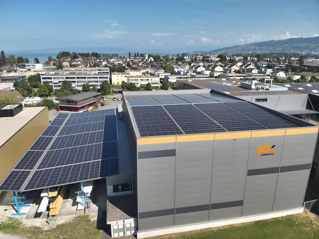 Schweizer Holzspezialist investiert in Batteriespeicher