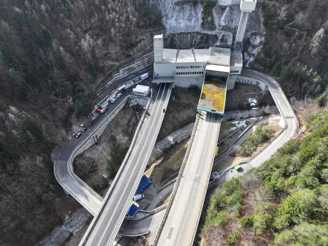 HABAU GROUP saniert Weströhre des Karawankentunnels