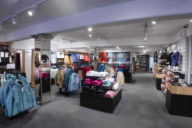 SPAR-AG verkauft Tochterunternehmen Hervis GesmbH