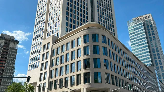 KPMG setzt am neuen Frankfurter Standort auf nachhaltige Bestandsflächen