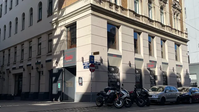 Huth Gastronomie eröffnet zweiten Standort von „Mama & der Bulle“ am Wiener Spittelberg