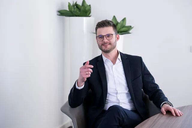 Strukturierter Zugang zu einem institutionell geprägten Marktsegment