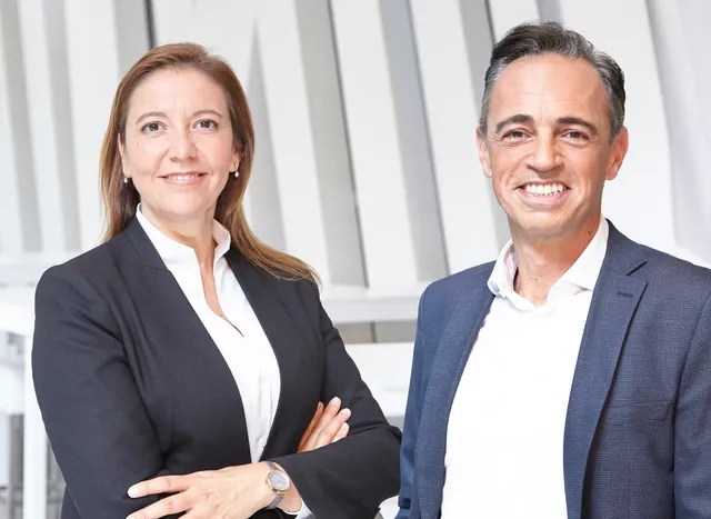 s REAL baut hybrides Service weiter aus